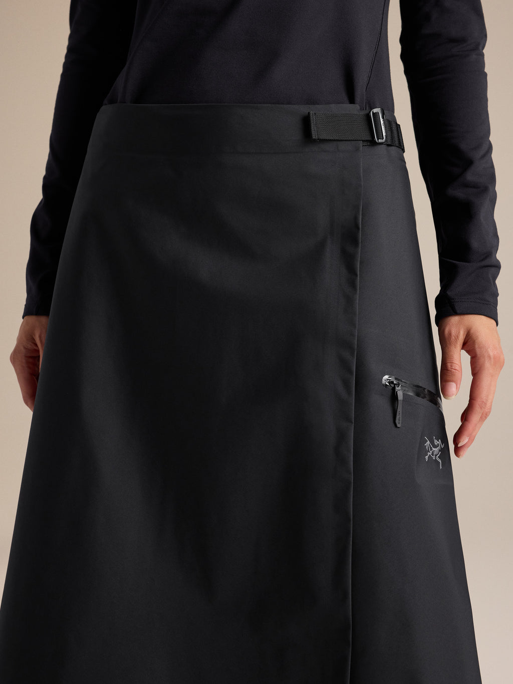 Beta SL Skirt Women's Black Pocket Detail