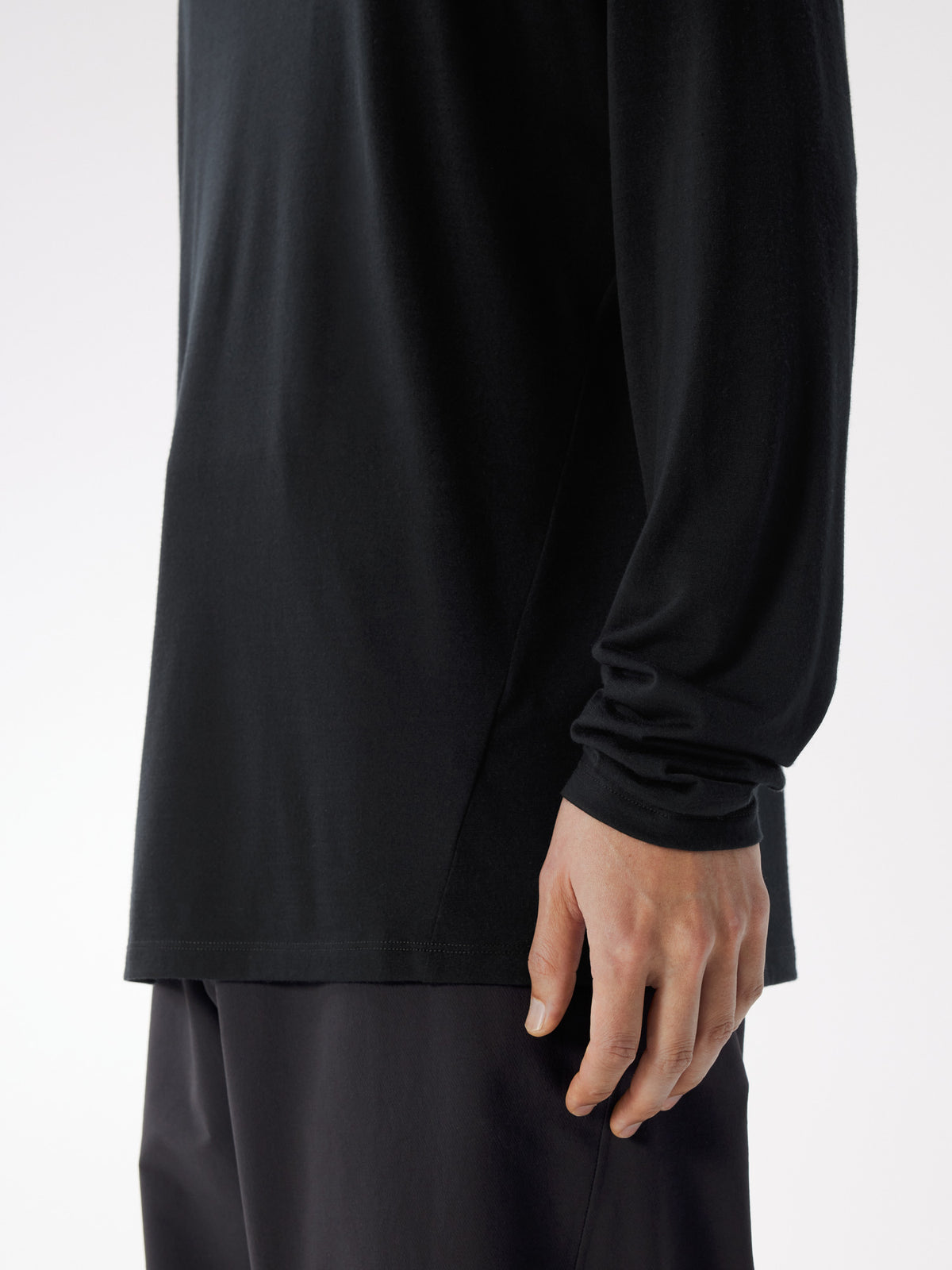 Frame Shirt LS Black Detail 2