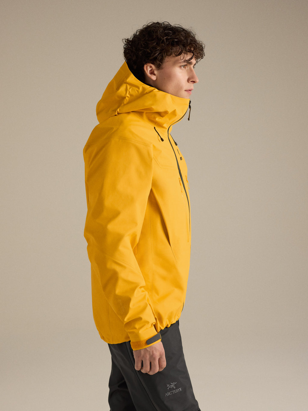 Alpha SV Jacket Larch Side View