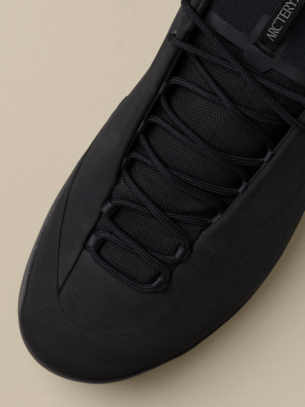 Konseal Shoe Women's Black/Black Hover