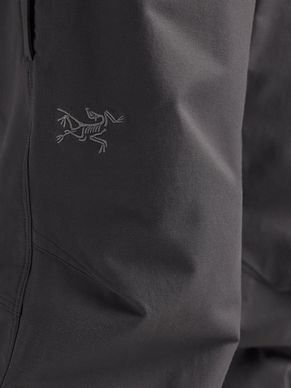 Kragg Cotton Pant Cloud Fabric Detail