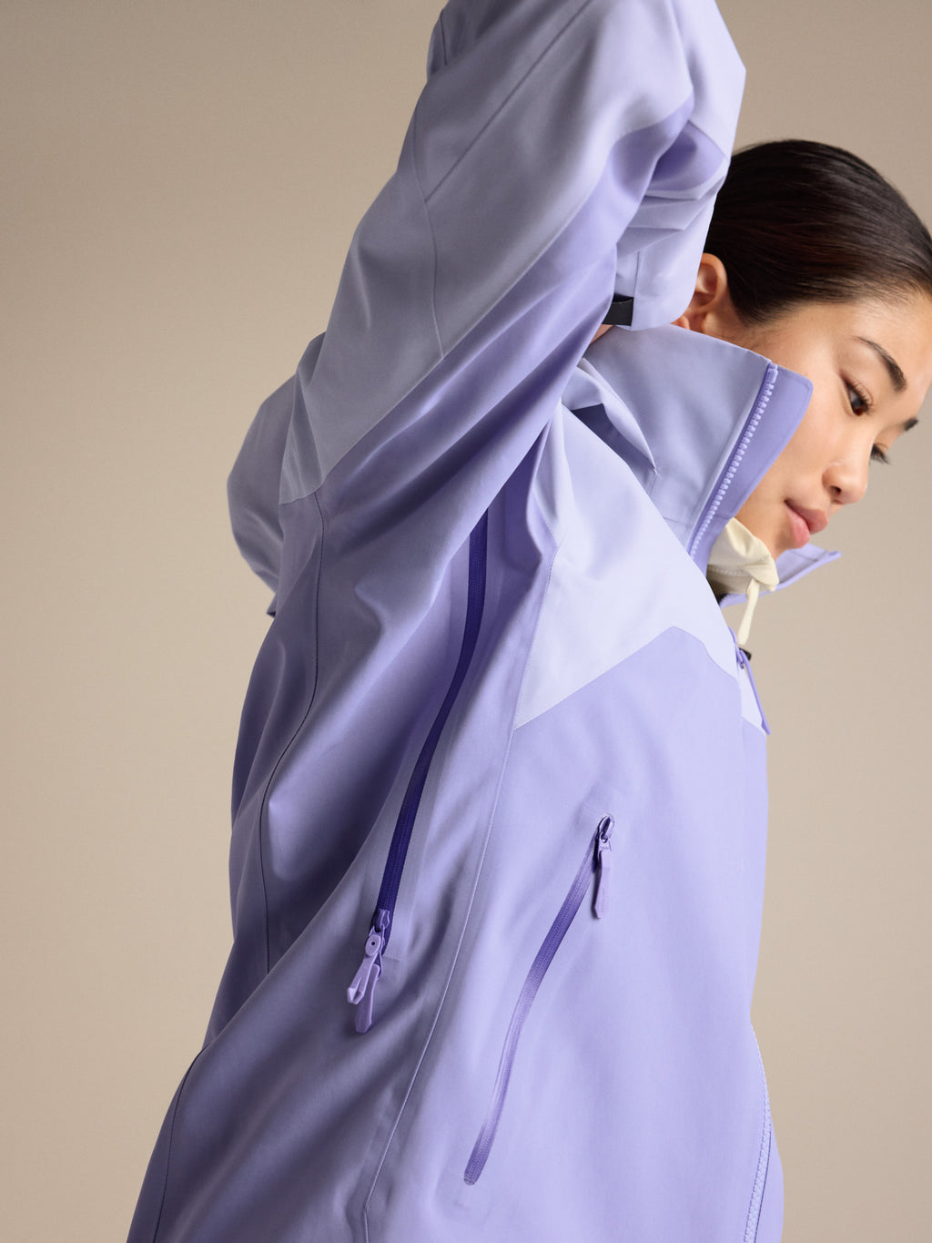 Beta AR Jacket Women's Kasumi / Moonstone Fabric Detail