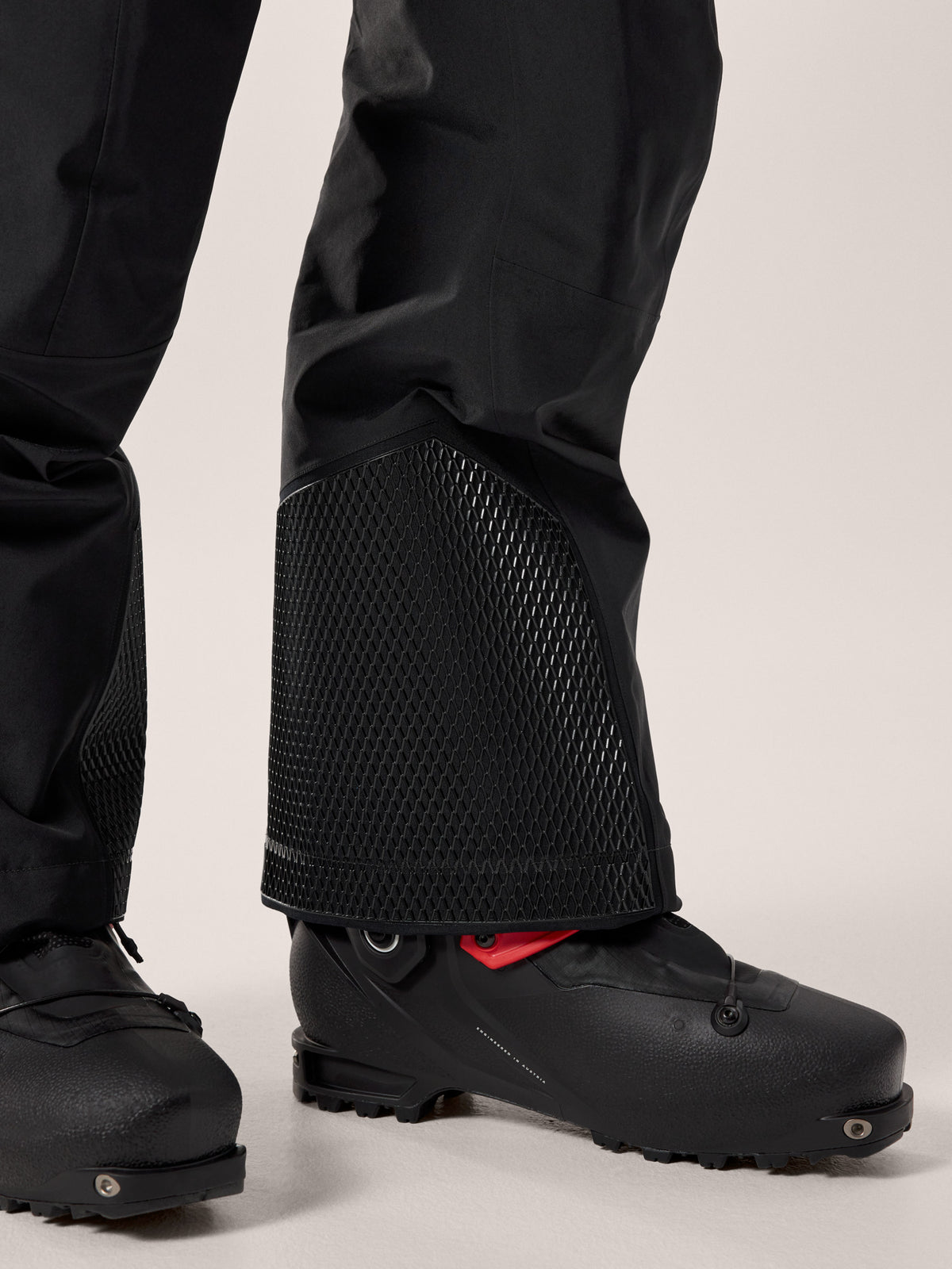 Ski Guide Bib Pant Black Detail 4