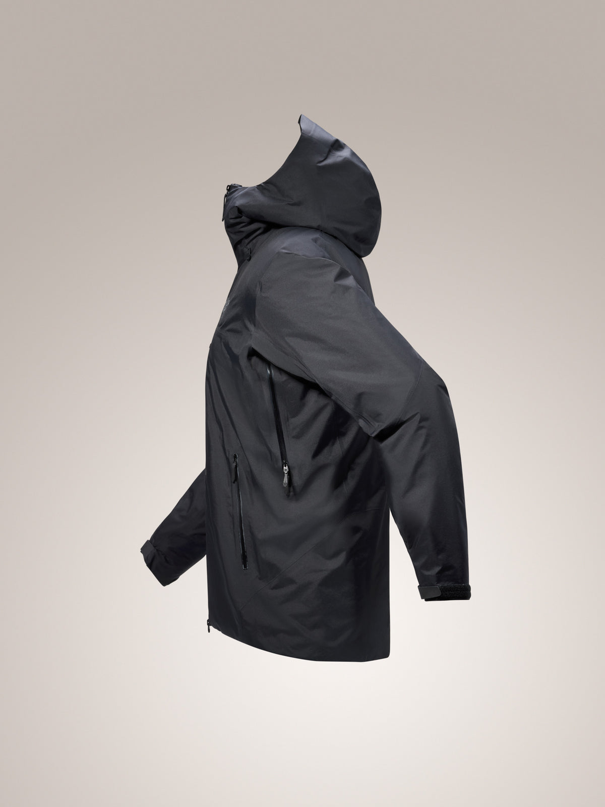 Beta Insulated Jacket Black Profile