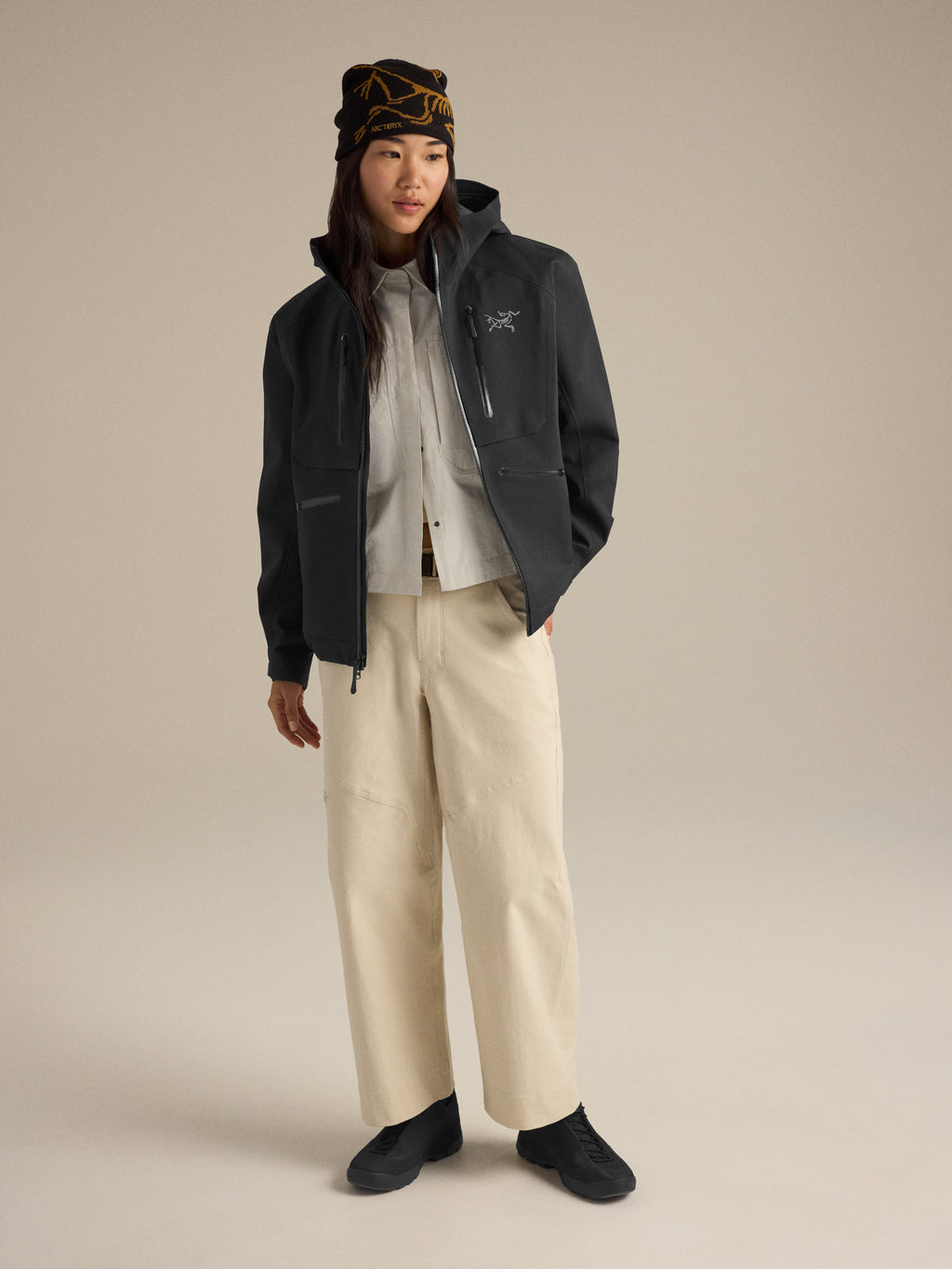 Emaris Relaxed Jacket Women's Black Hover