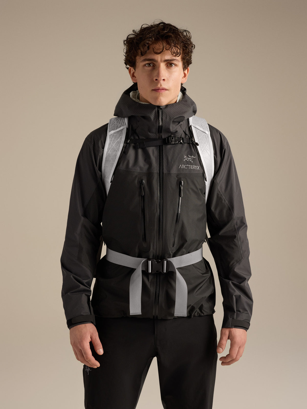 Alpha SL 30 Backpack White Light Back View