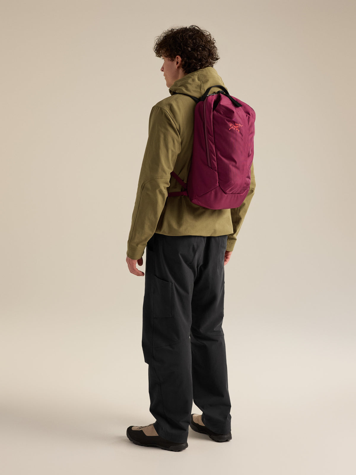 Verro 20 Backpack Renegade Full Body