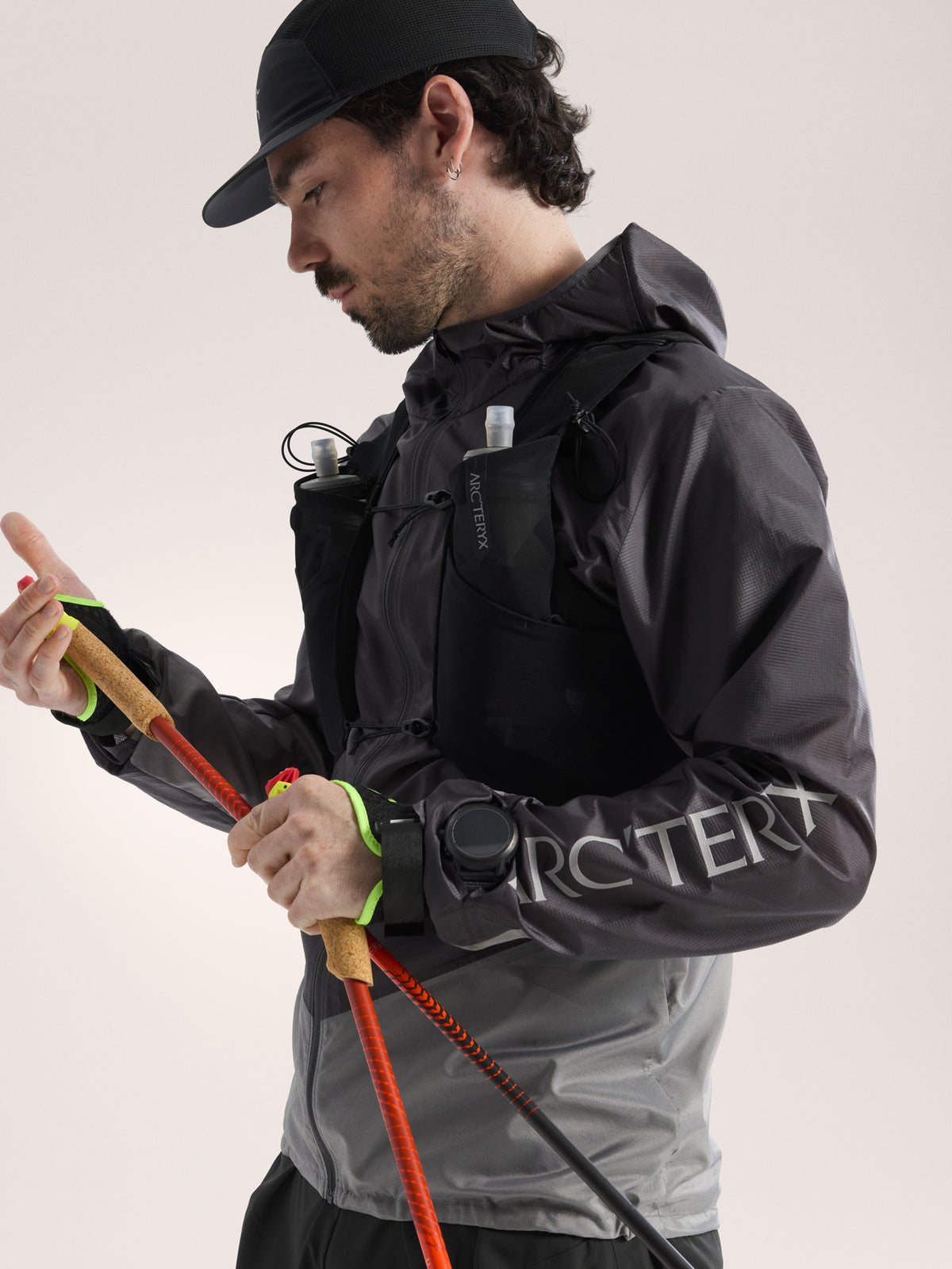 Norvan Windshell Hoody Cloud / Void Hover