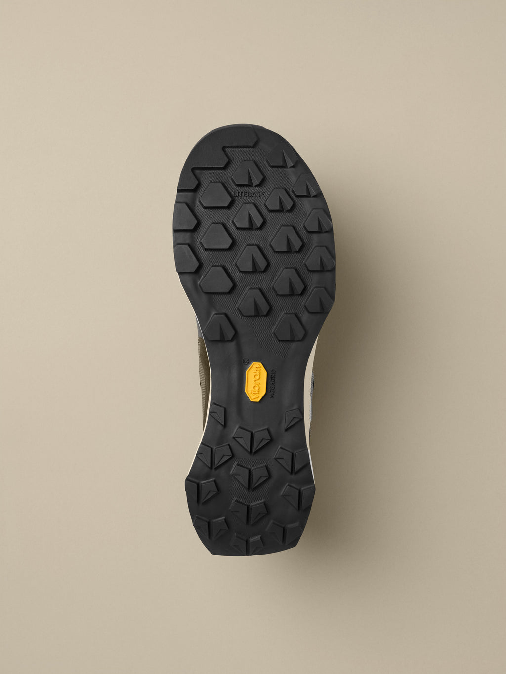 Vertex Speed Low Shoe Black/Arctic Silk Sole