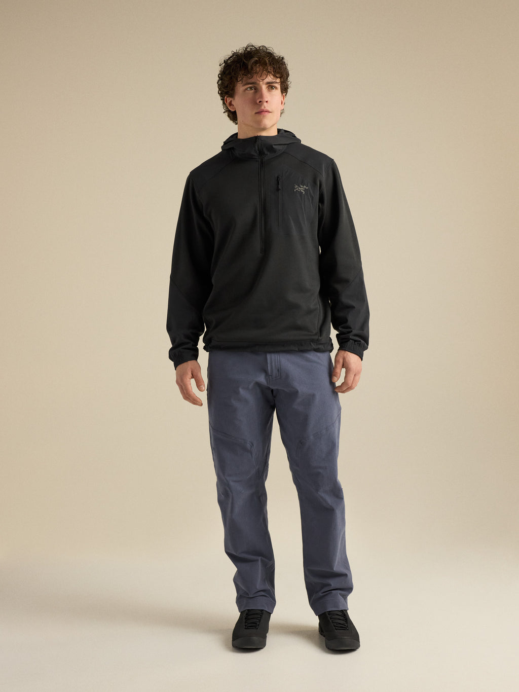 Konseal Pullover Hoody Black Full Body