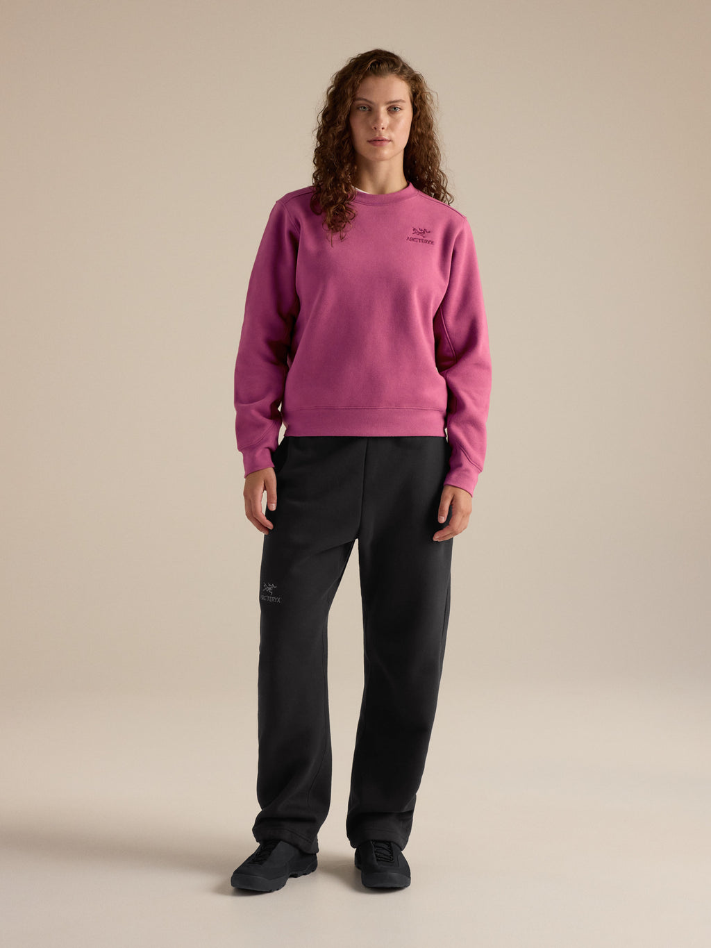 Emblem Fleece Crew Women's Lt Renegade Full Body