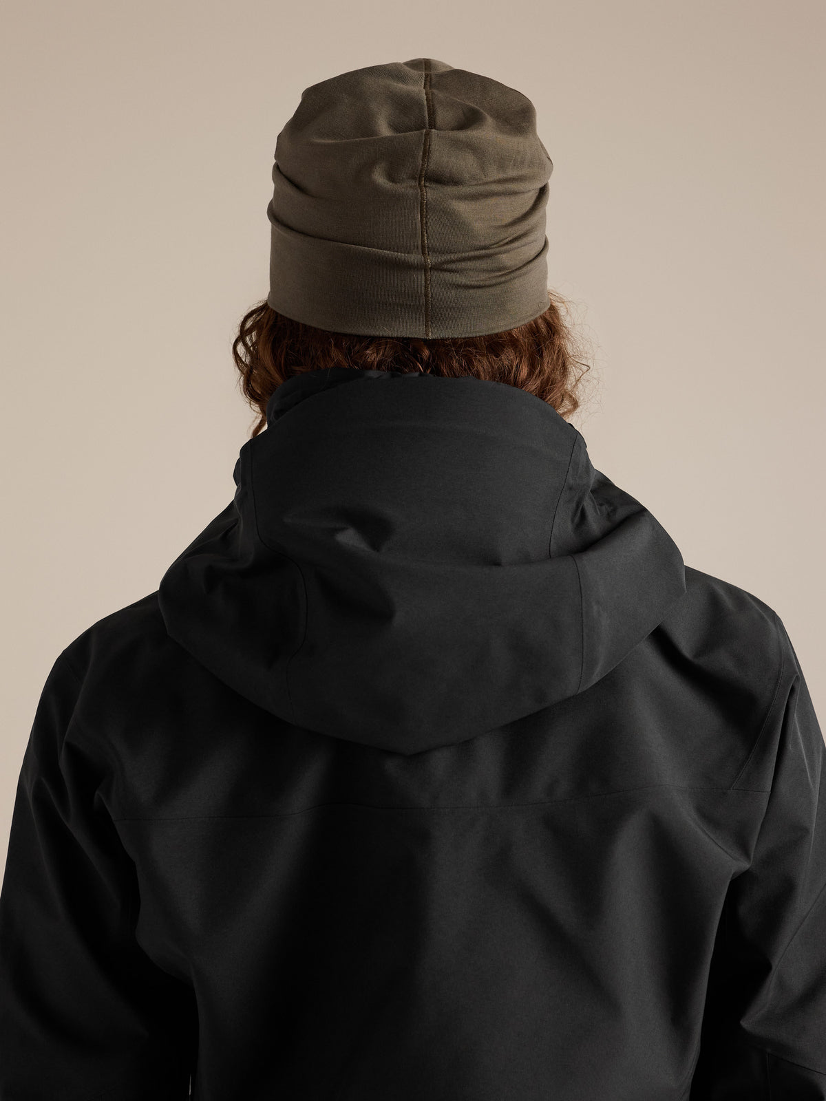 Satoro Merino Toque Mongoose / Black Back View