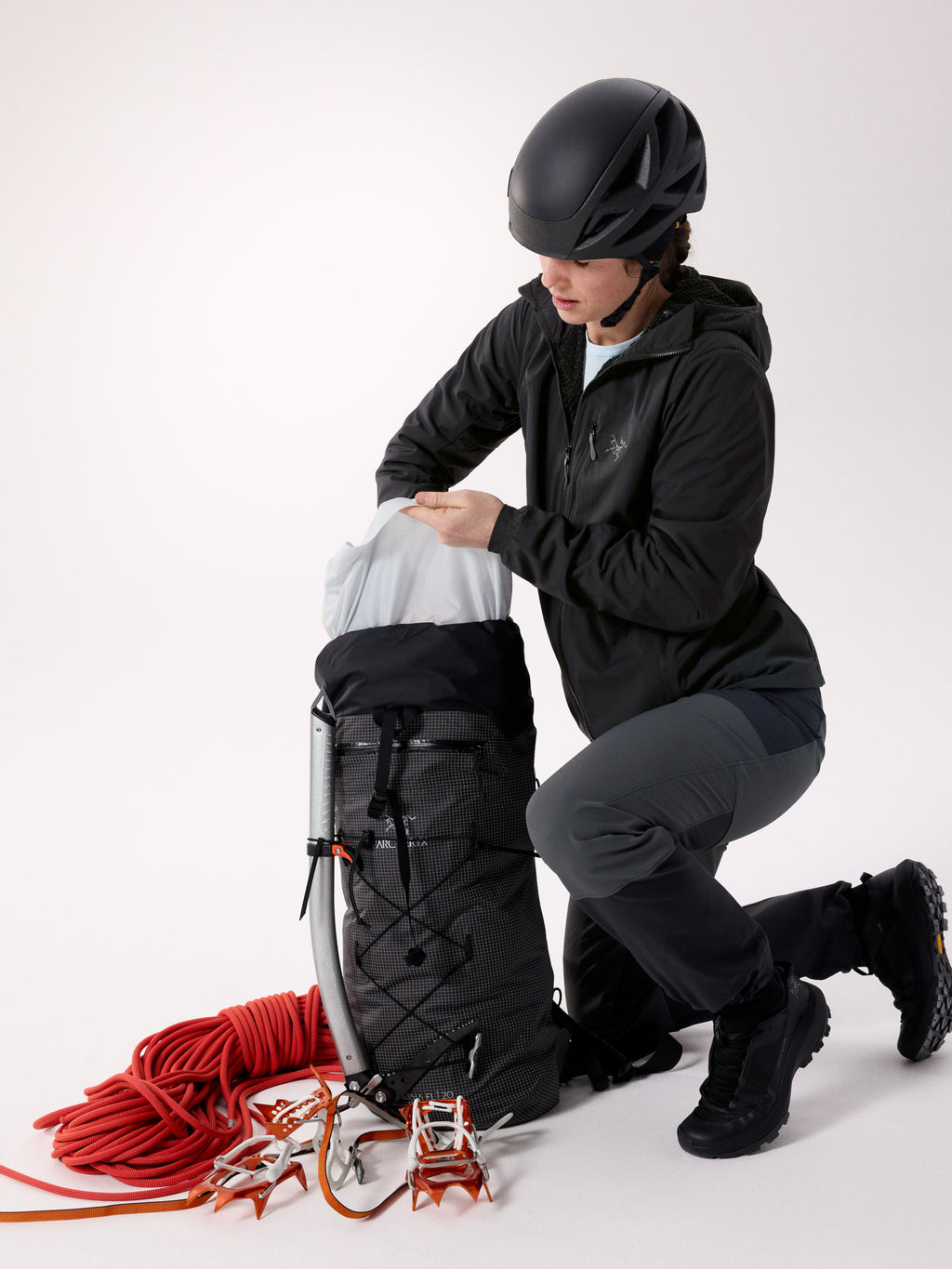 Proton SL Hoody Women's Black Full Body