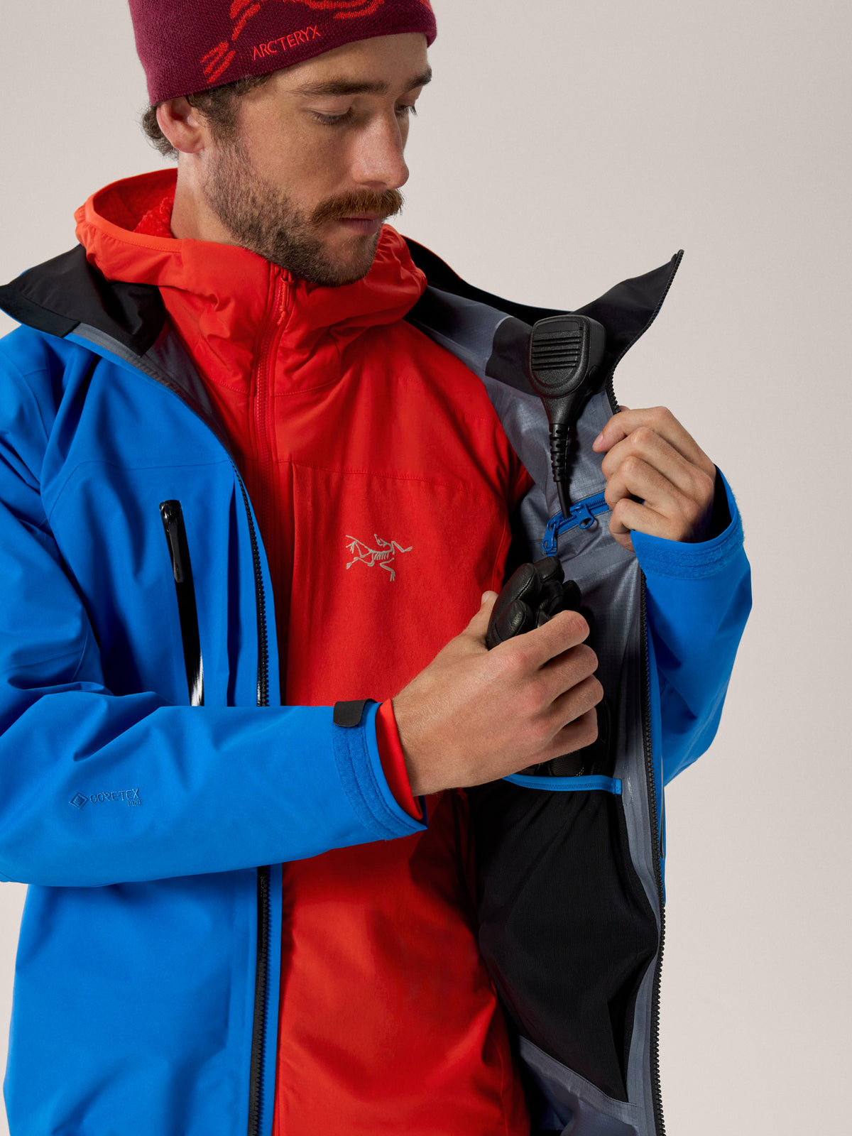 Ski Guide Jacket Fluidity Detail 2