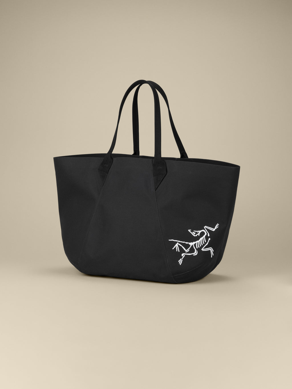 Carrier 45 Gear Tote Black Back