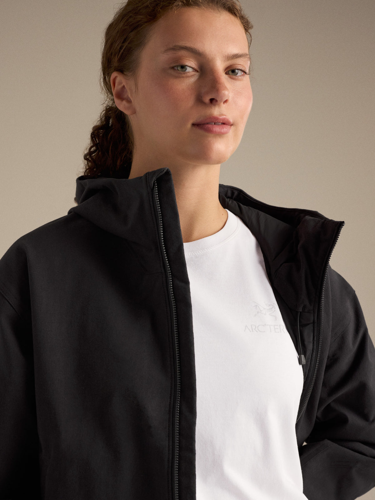 Kragg SL Cotton Emblem Crew Shirt SS Women's White Light Detail 1