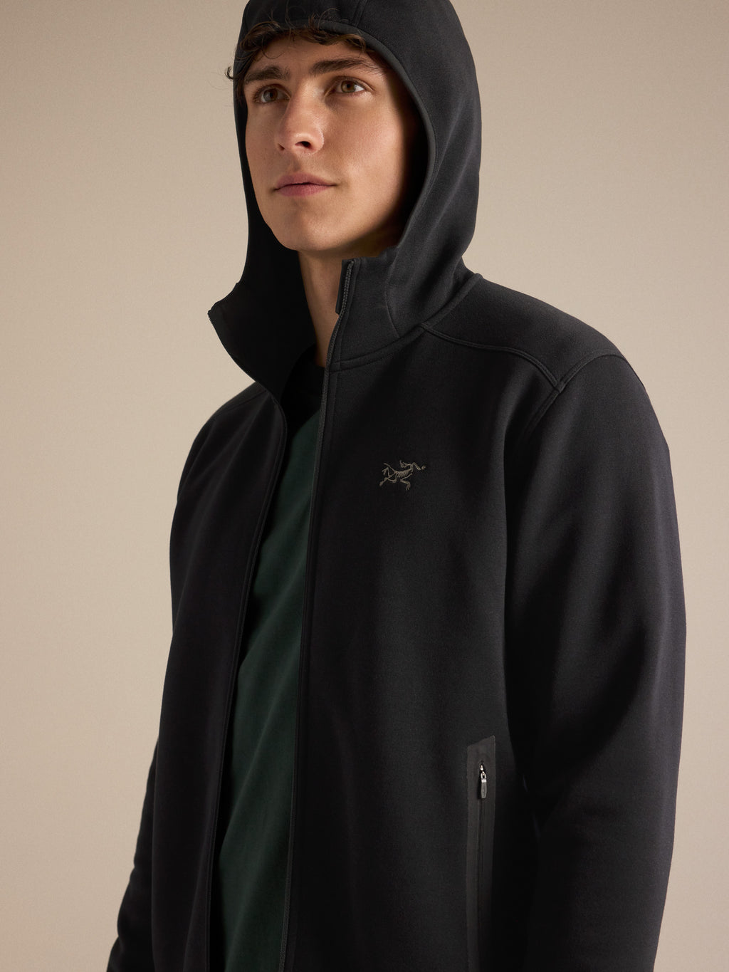 Kyanite Hoody Black Hover