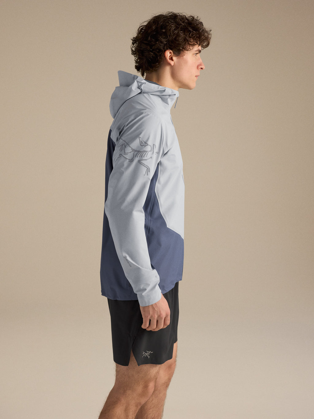 Norvan Jacket Solitude / Stratus Side View