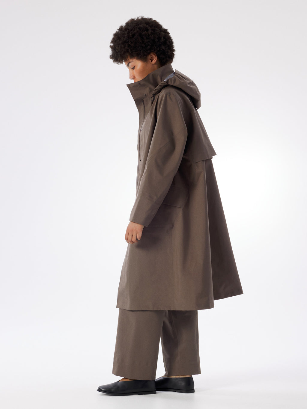 Ifora Coat Women's Sable Profile