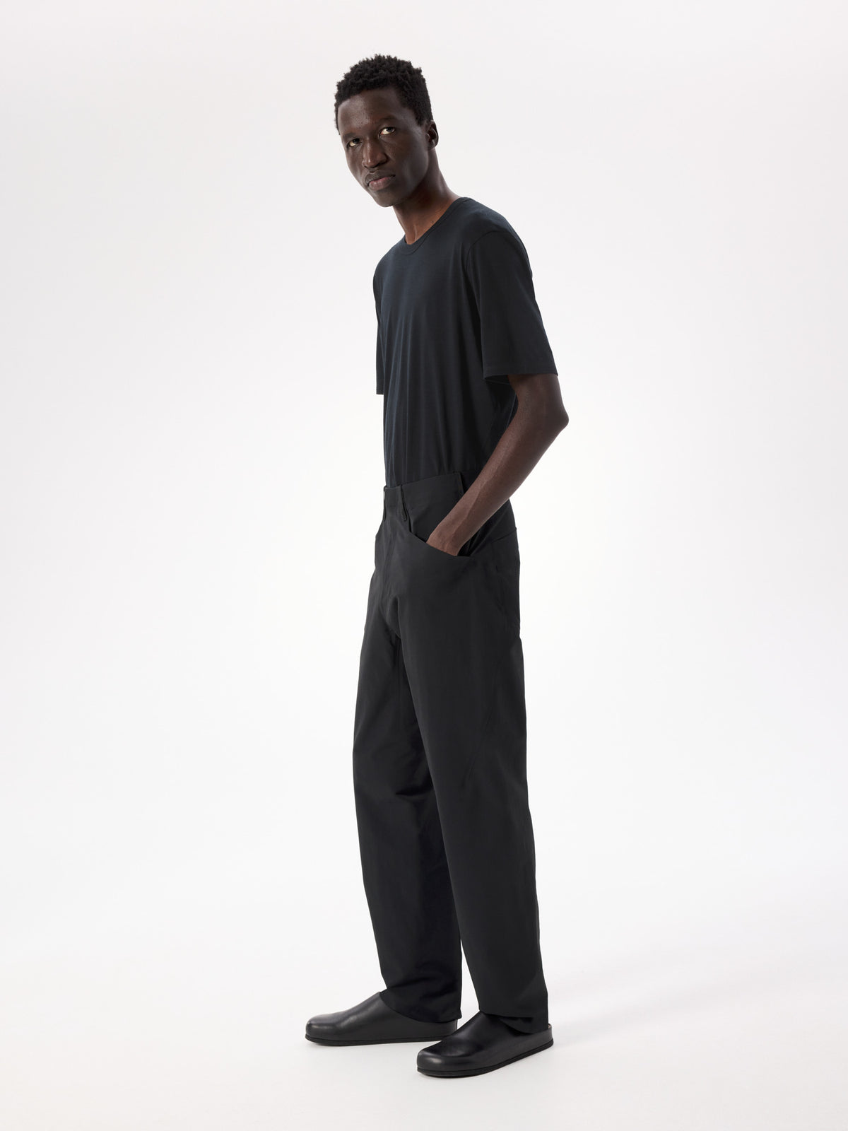 Voronoi Pant Black Profile