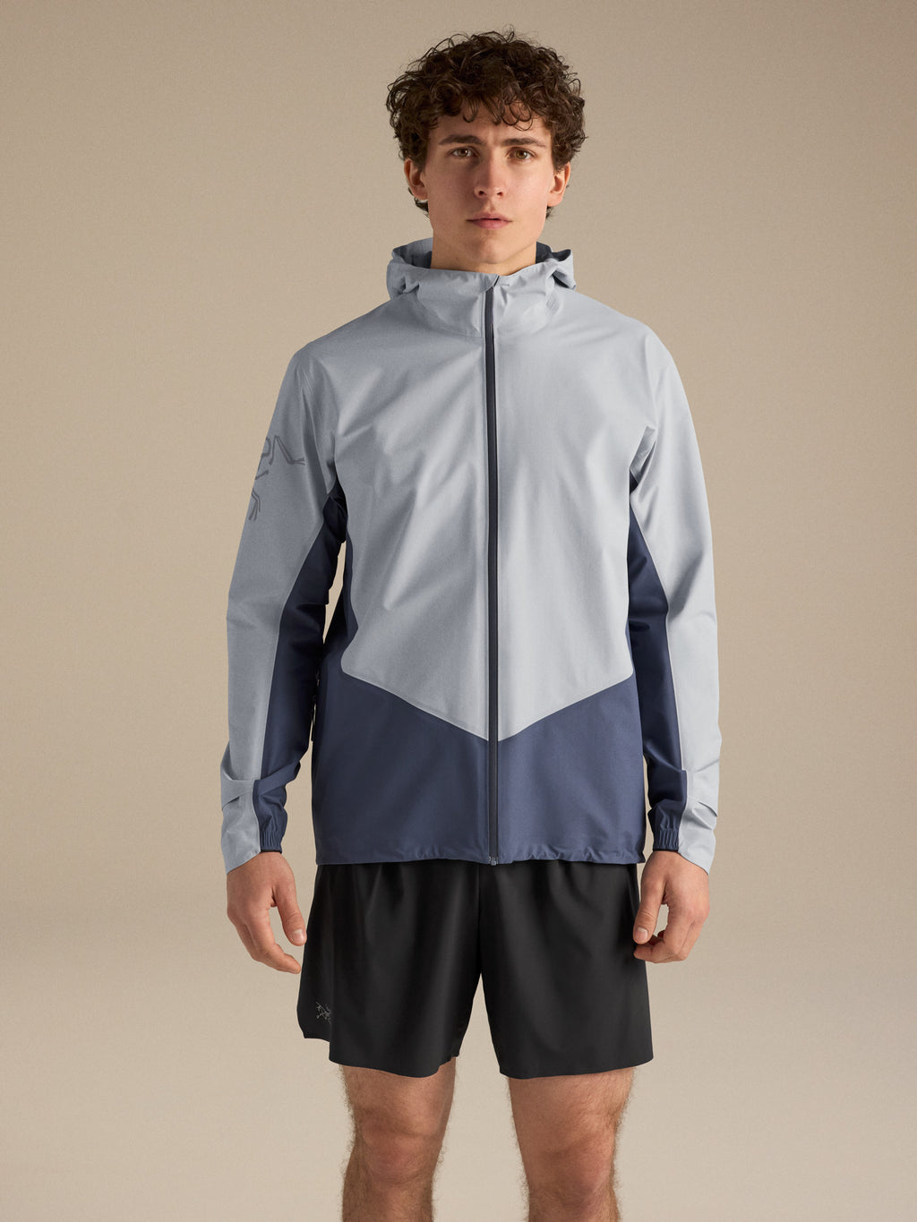 Norvan Jacket Solitude / Stratus Front View