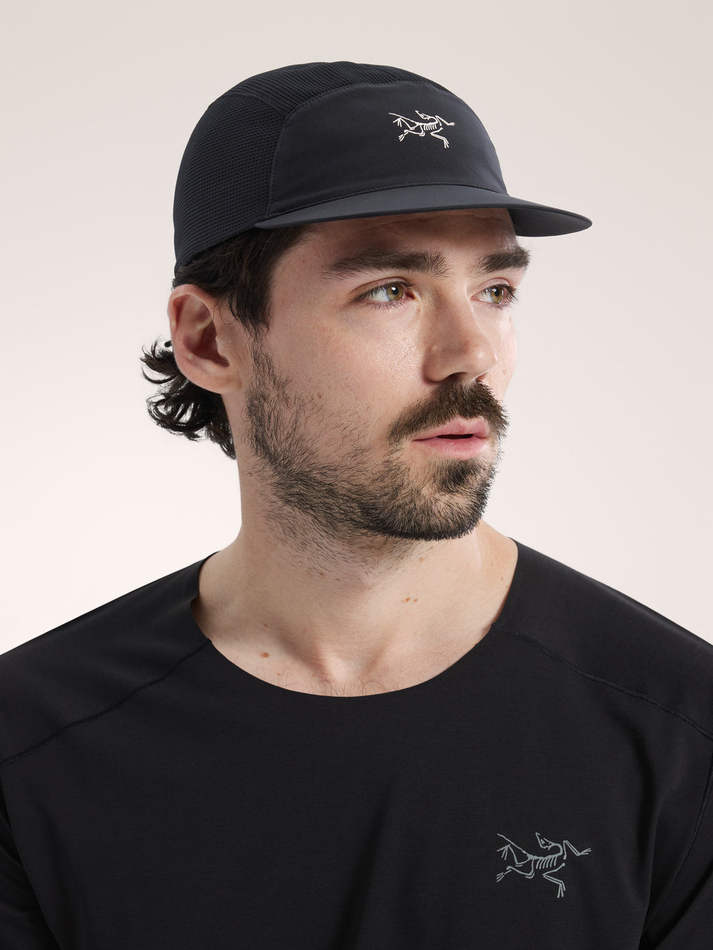 Black / Arctic Silk