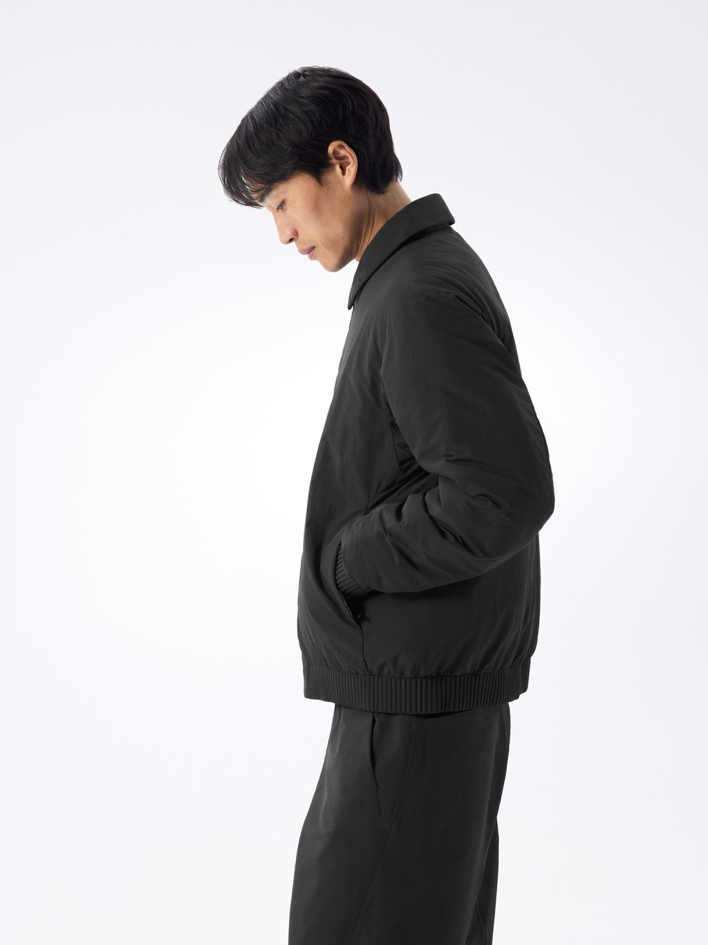 Naroda Insulated Jacket Black Profile