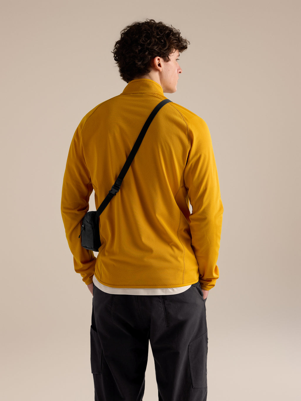 Mantis 1 Waist Pack 24K Black Back View