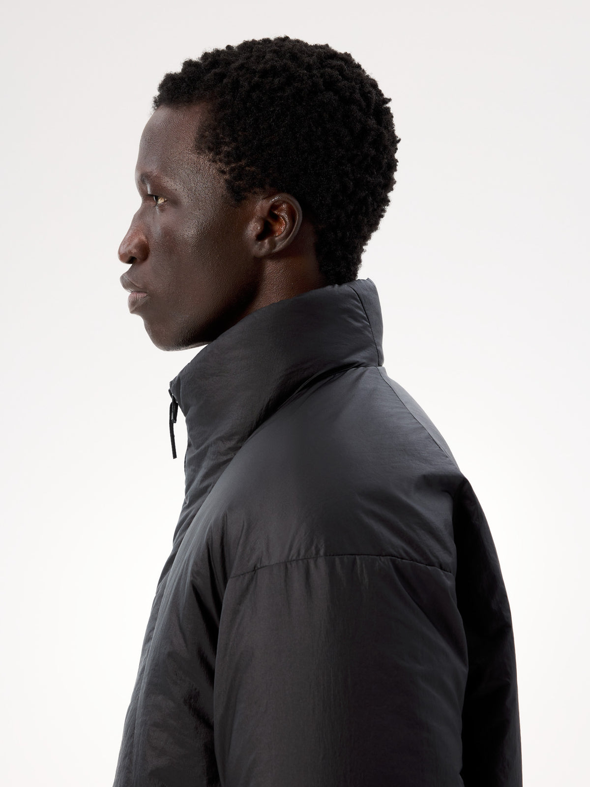 Conduit Down Jacket Black Detail 2