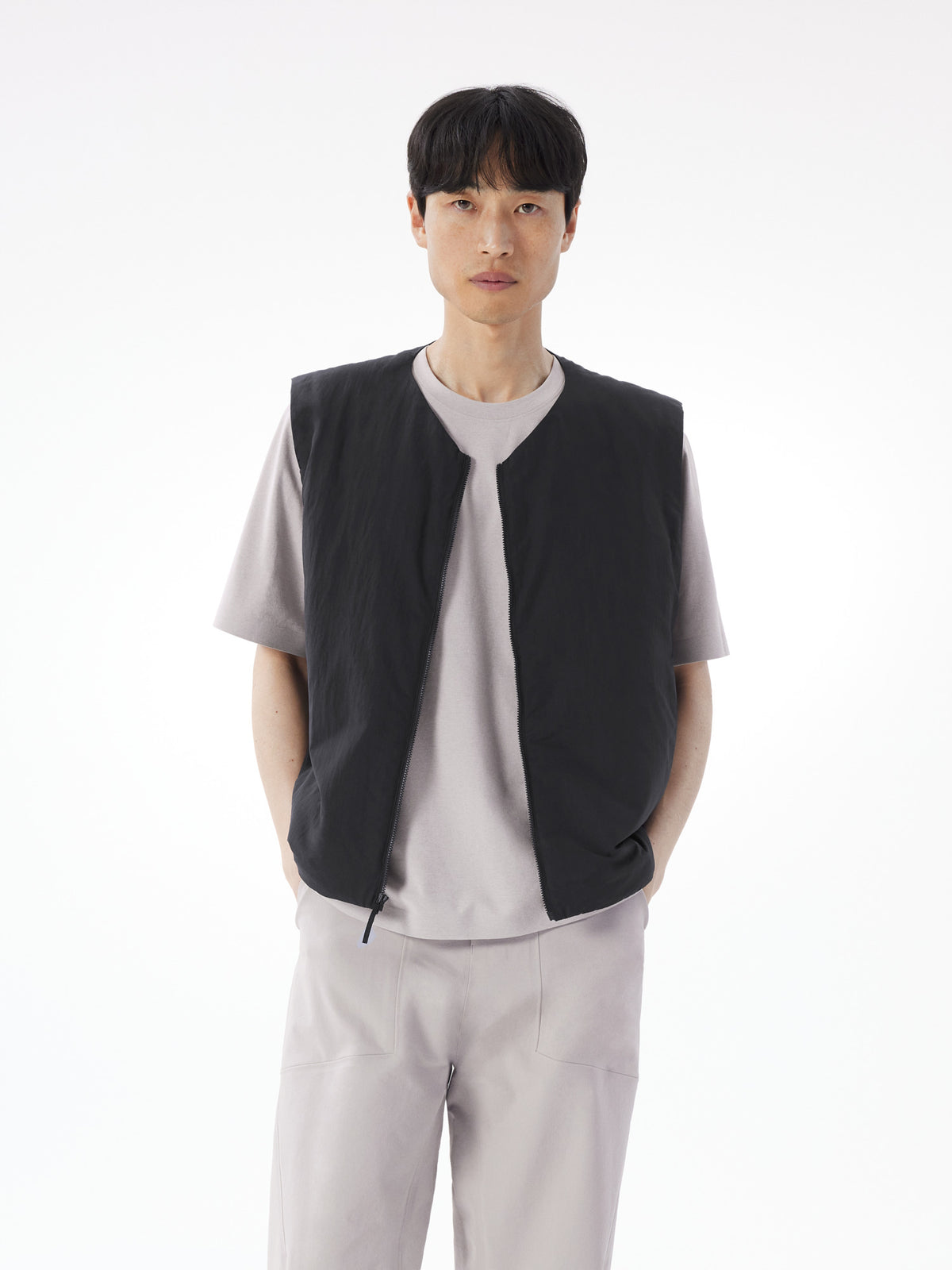 Naroda Insulated Vest Black Front View