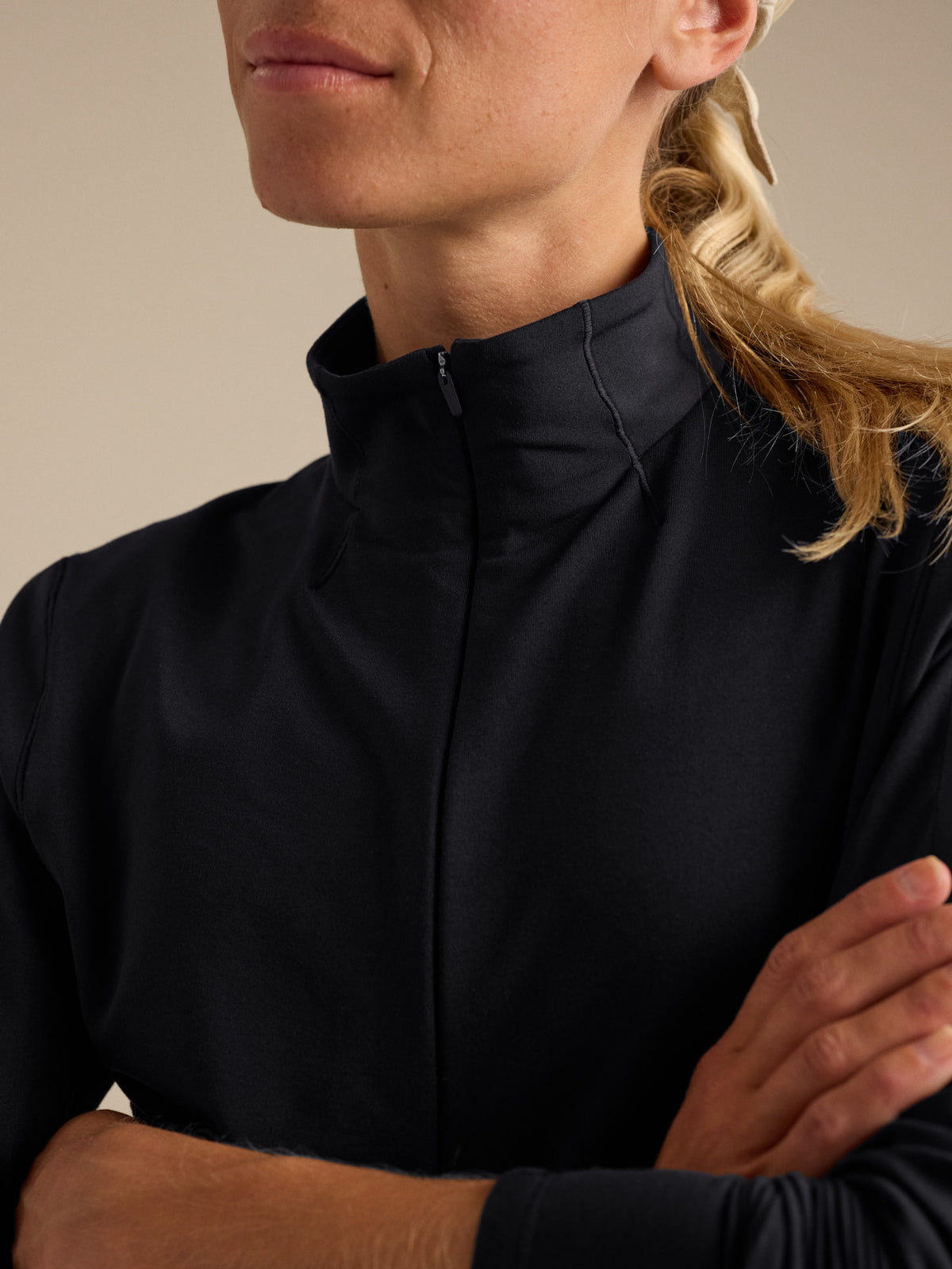 Rho Zip Neck Women's Black Fabric Detail