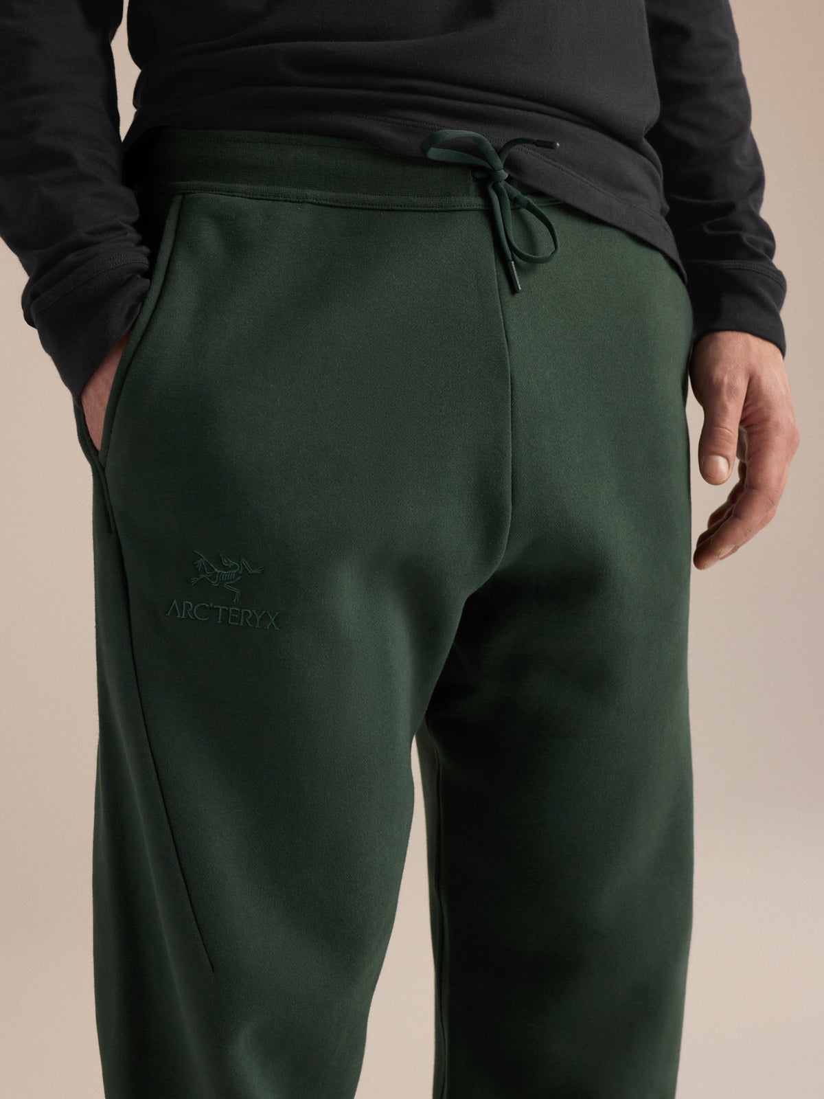 Emblem Fleece Jogger Dark Jade Waist Detail