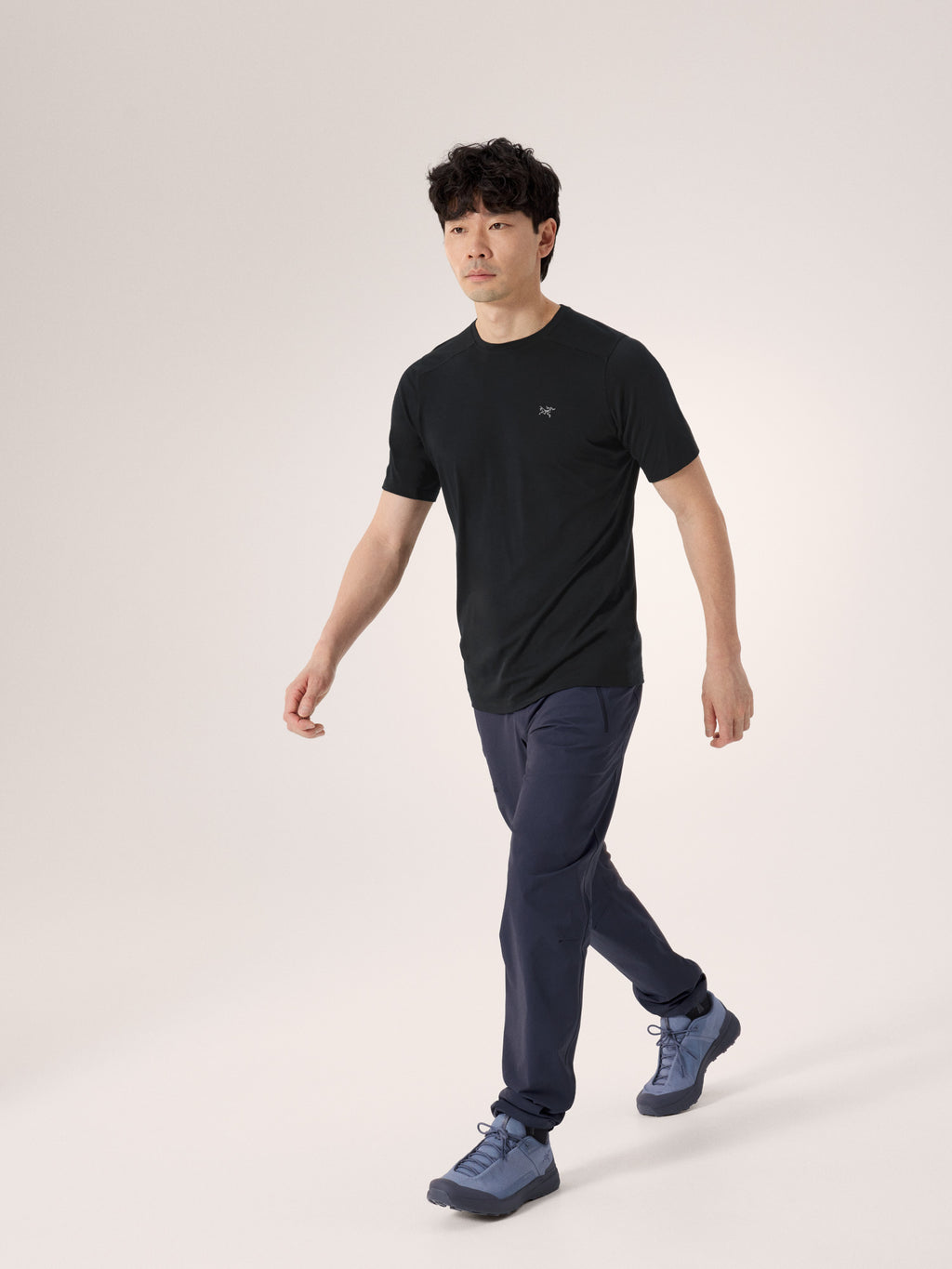 Ionia Merino Wool Shirt SS Black Full Body