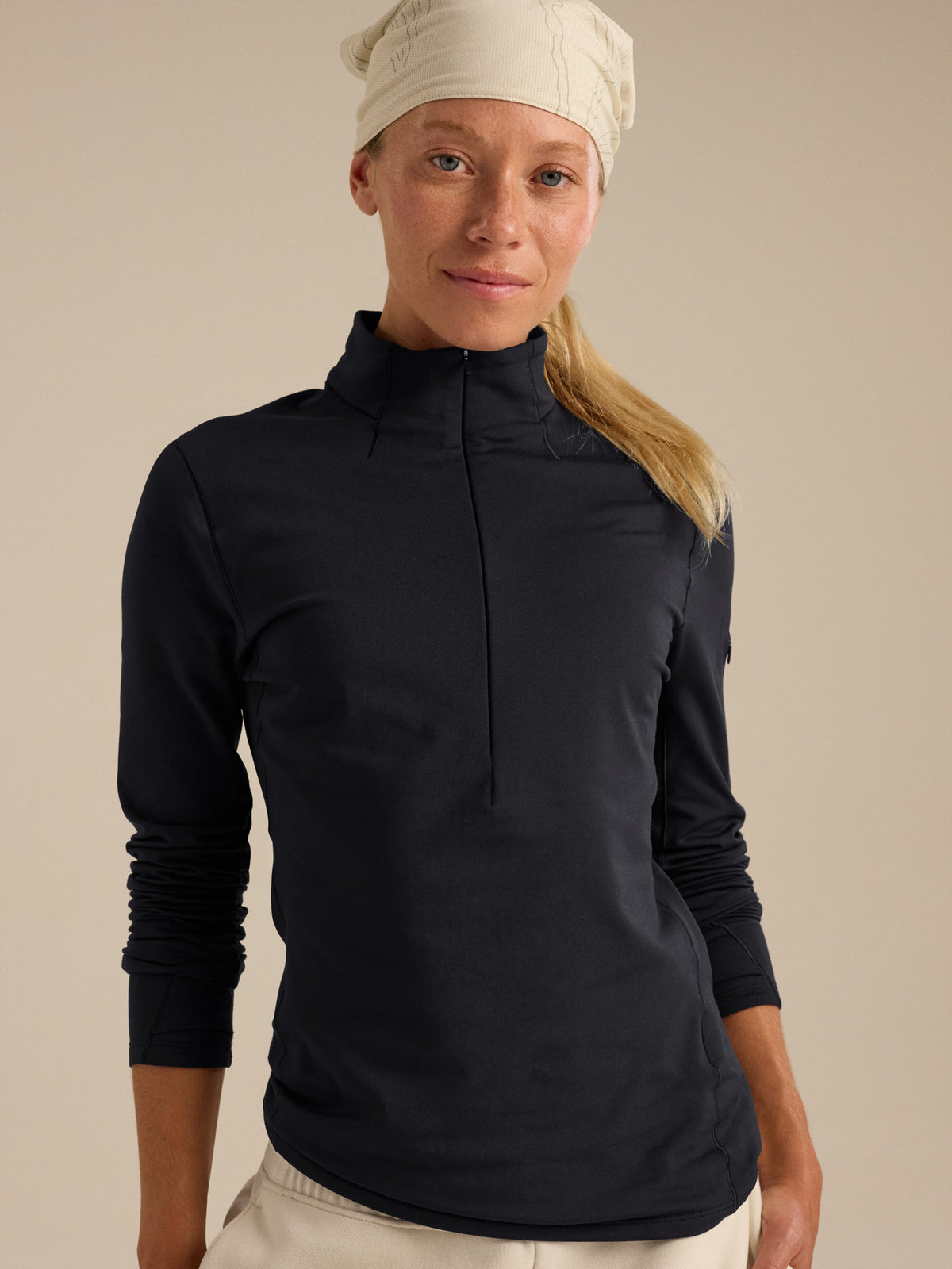Rho Zip Neck Women's Black Detail 1