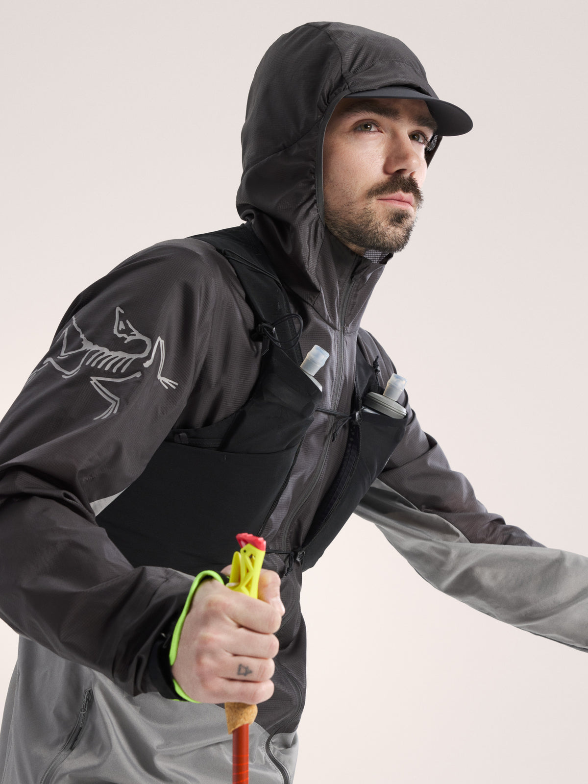 Norvan Windshell Hoody Cloud / Void Hood