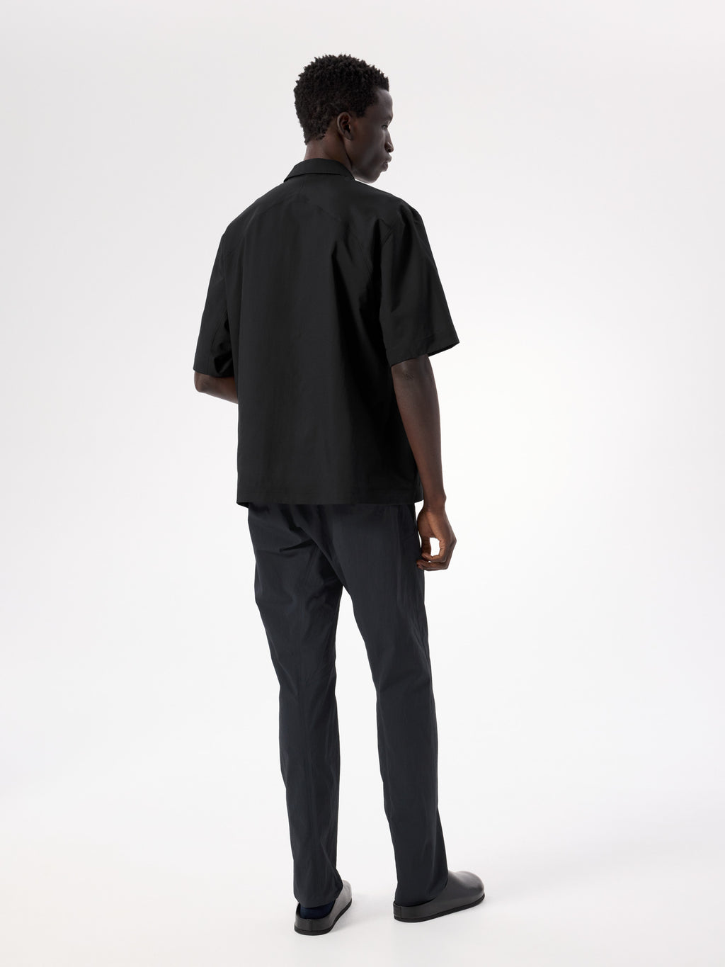 Demlo Shirt SS Black Back View