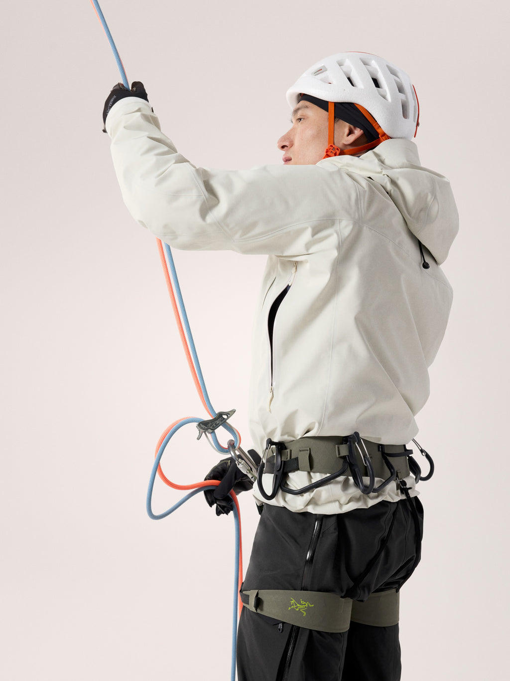 Alpha SV Jacket Sea Salt / Black Pit Zip