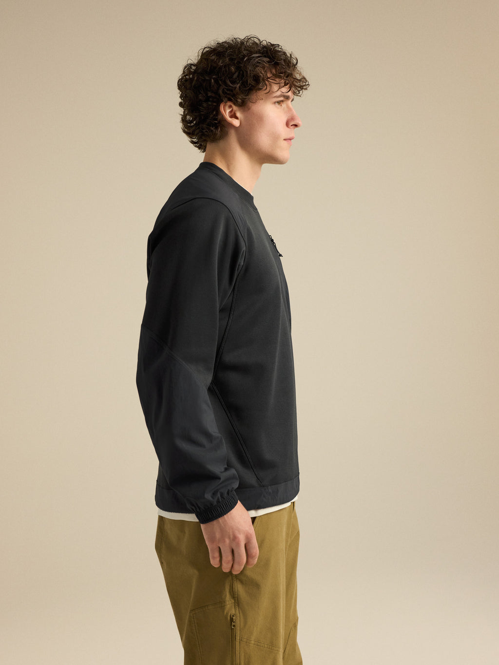 Konseal Crew Neck Pullover Black Side View