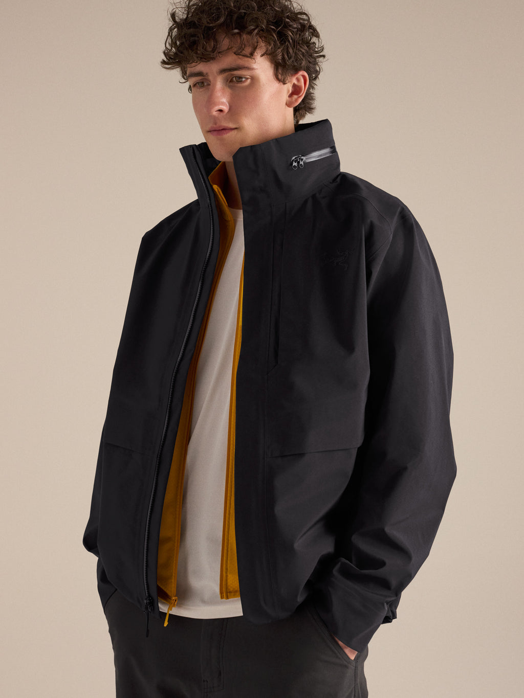 Therme Jacket Black Detail 2