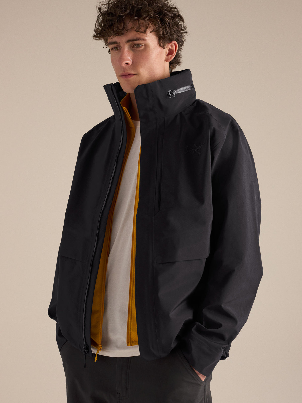 Therme Jacket Black Detail 2