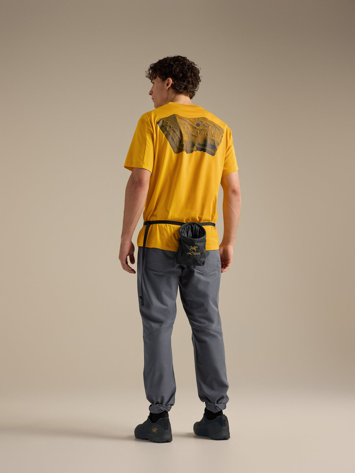 Ion SL Chalkbag 24K Black Full Body