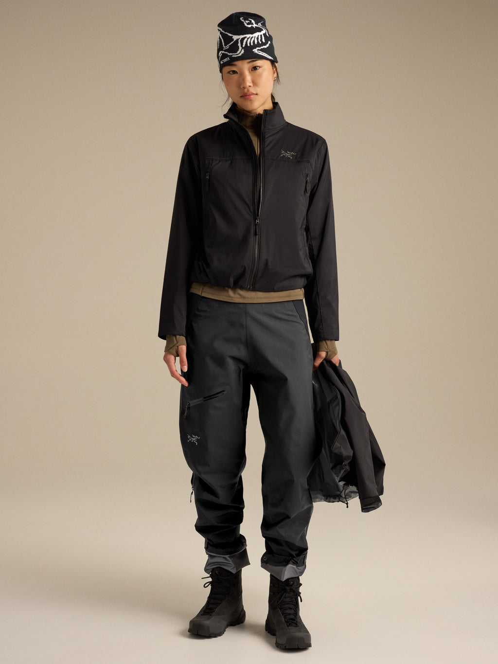 Beta Pant Women's Black Hover