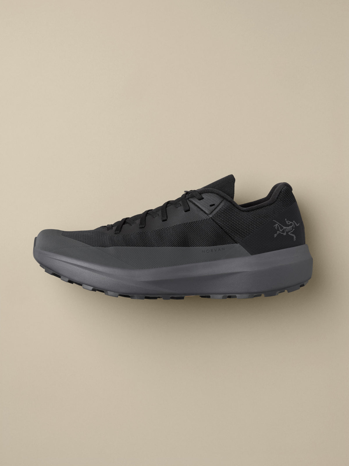 Black/Graphite