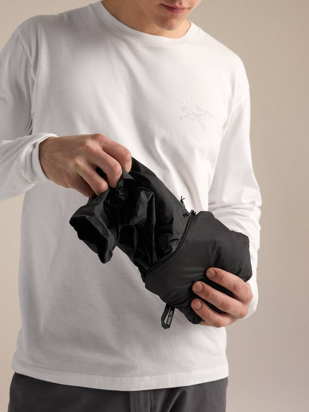 Squamish Hoody Black Packed