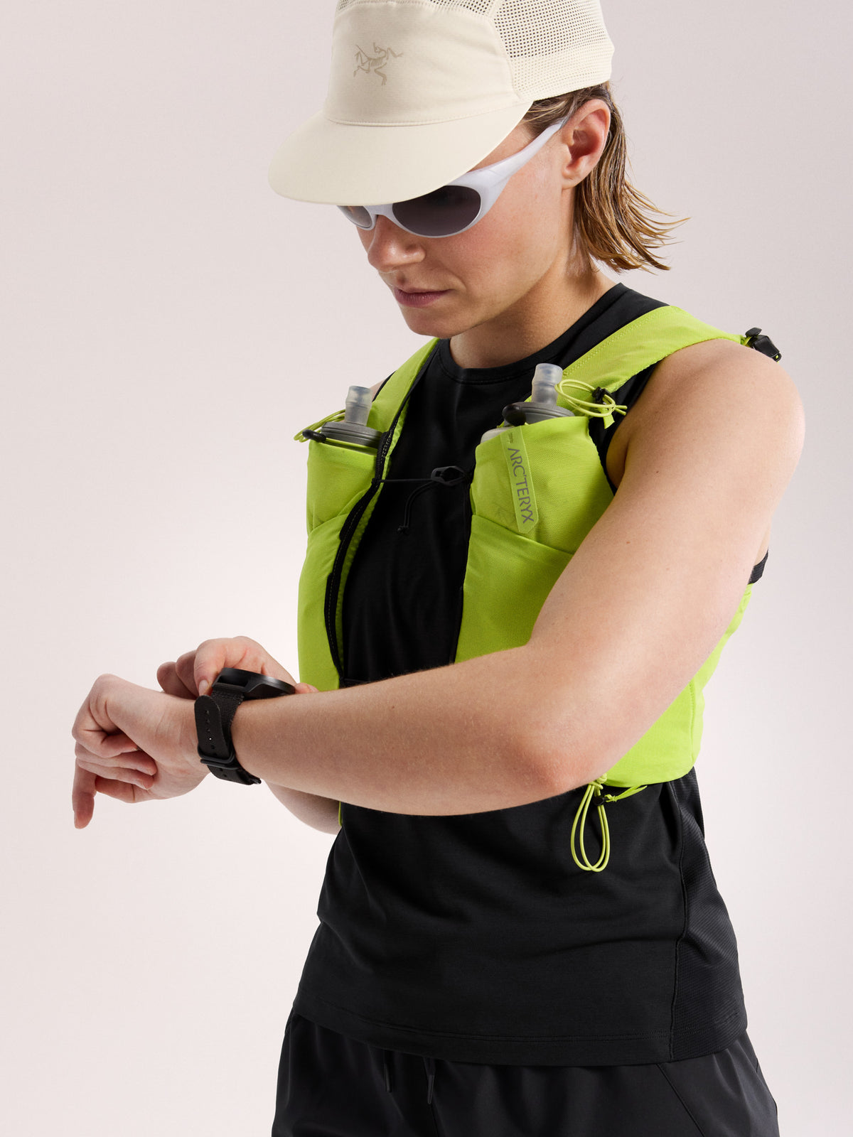Norvan Tank Women's Black Hover