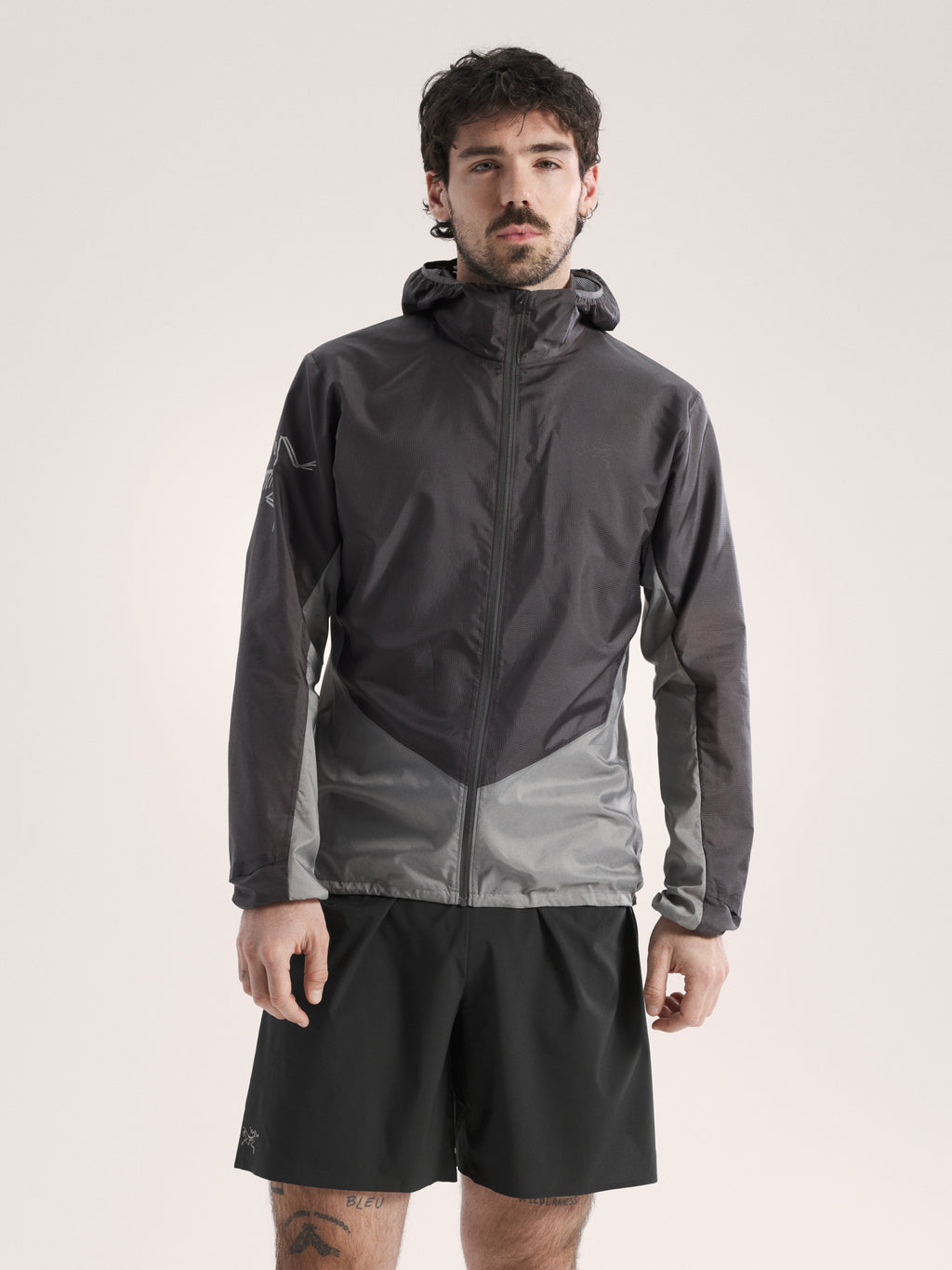 Norvan Windshell Hoody Cloud / Void Front View