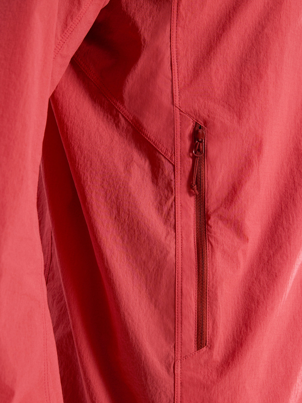 Ossa Stowhood Jacket Stone Red Fabric Detail