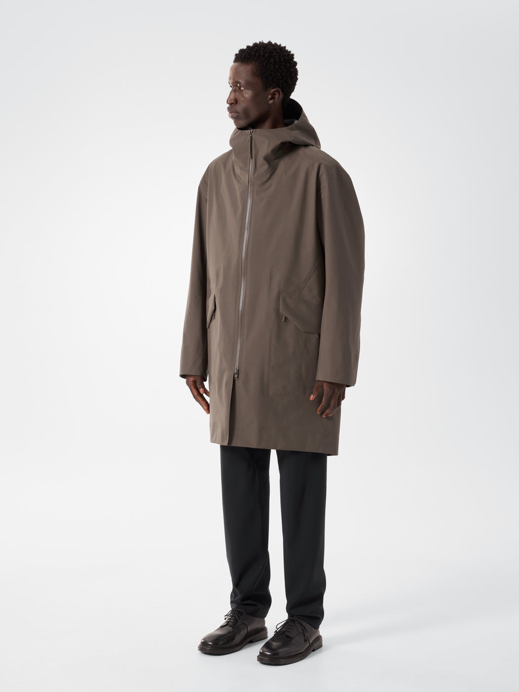 Monitor Coat Gnosis 3 4 Front View