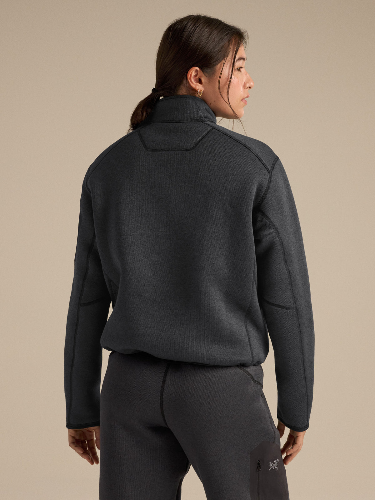 Covert 1/2 Zip Neck Women's Black Heather Back View