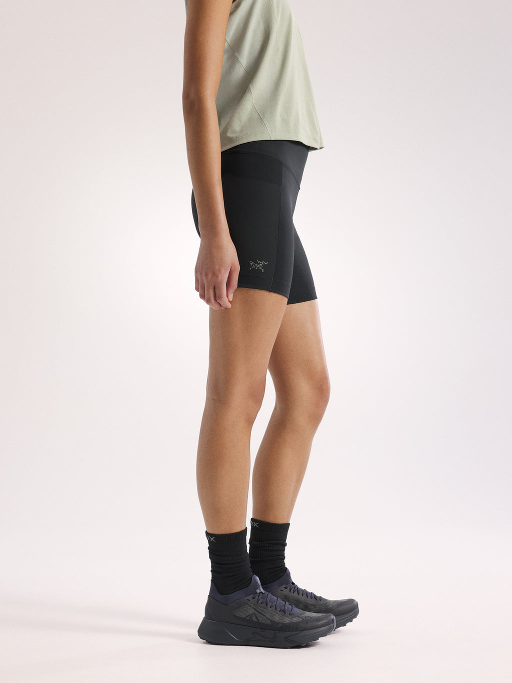Essent High-Rise Utility Short 6" Women's Black Side View